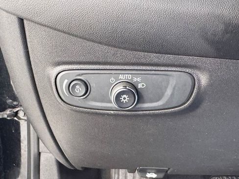 Used 2019 Chevrolet Equinox LT AWD/4WD image 34