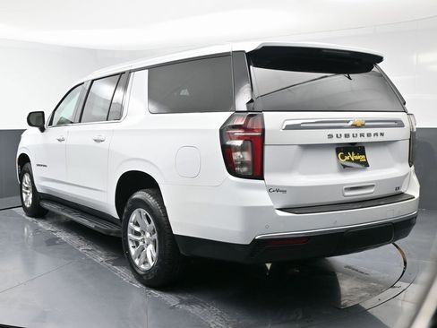 Used 2023 Chevrolet Suburban LT image 7