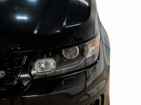 Used 2016 Land Rover Range Rover Sport SVR image 6