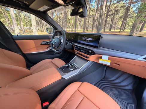 New 2026 BMW 330i Sedan w/ Premium Package RWD image 21