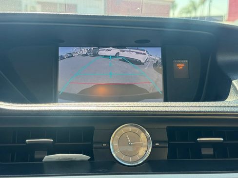 Used 2013 Lexus ES 300h w/ Luxury Pkg FWD image 35