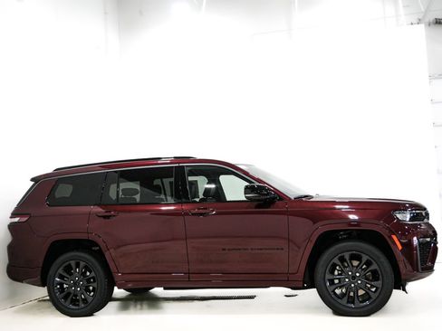 New 2026 Jeep Grand Cherokee L Limited AWD/4WD image 5