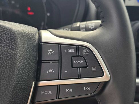 Certified 2026 Toyota Grand Highlander FWD image 31