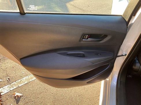 Used 2023 Toyota Corolla LE w/ LE Convenience Package FWD image 10