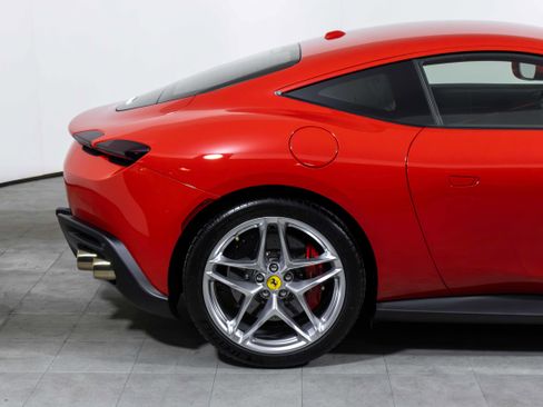 Certified 2023 Ferrari Roma image 11
