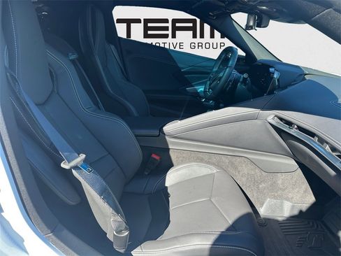 Used 2025 Chevrolet Corvette Stingray Coupe image 25