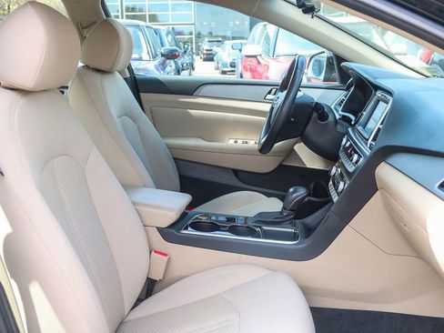 Used 2018 Hyundai Sonata SEL w/ Tech Package 02 image 16