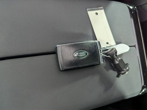 Used 2024 Land Rover Range Rover Velar S image 26