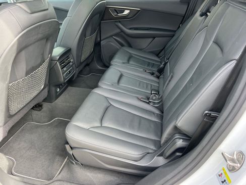 Used 2025 Audi Q7 2.0T Premium w/ Convenience Package image 21