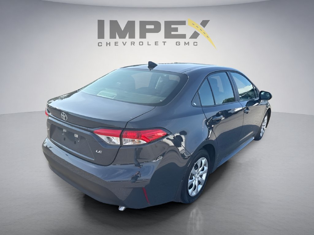 Used 2025 Toyota Corolla LE FWD image 5