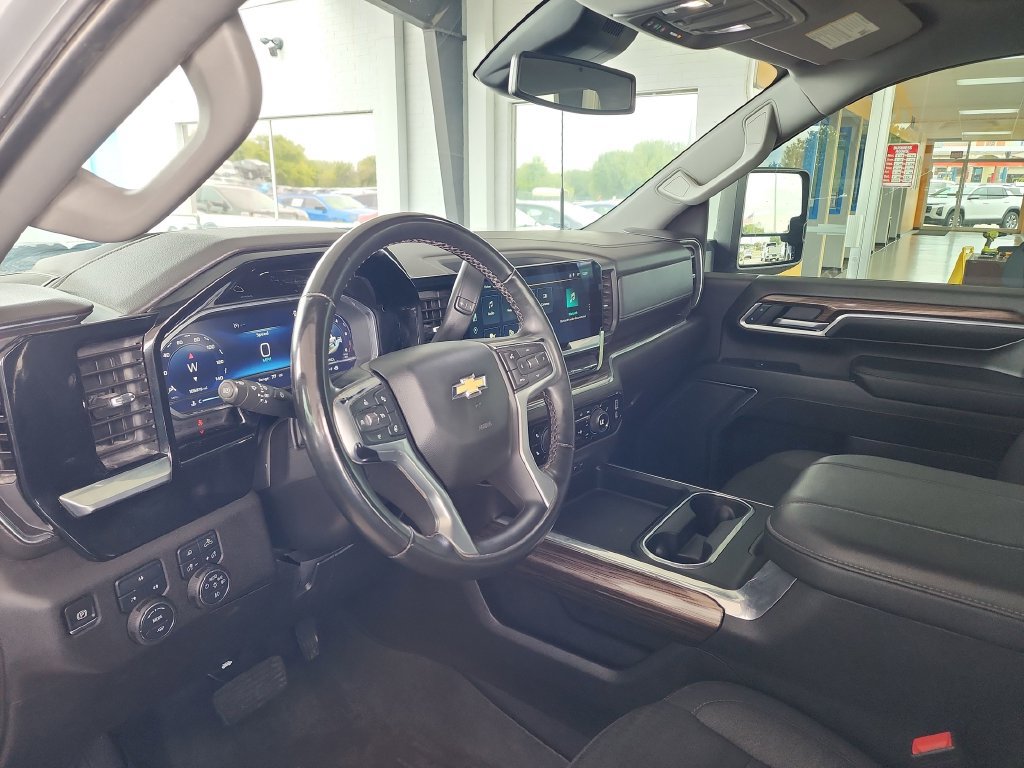 Used 2024 Chevrolet Silverado 2500 LT w/ Convenience Package AWD/4WD image 14