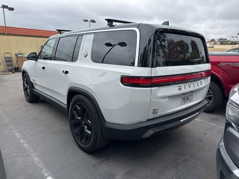 Used 2024 Rivian R1S Adventure AWD/4WD image 3