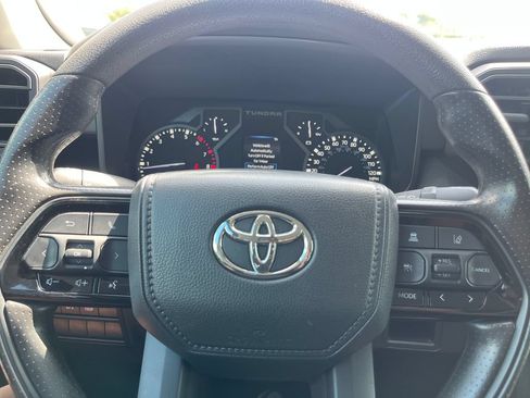 Used 2024 Toyota Tundra SR AWD/4WD image 43