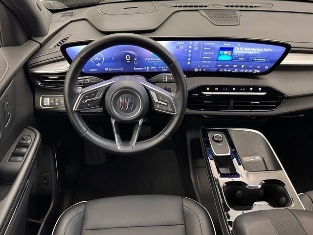 Used 2025 Buick Enclave Preferred AWD/4WD image 8