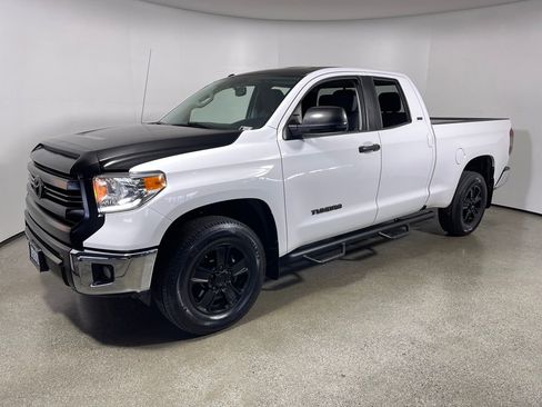 Used 2016 Toyota Tundra SR5 w/ SR5 Upgrade Package image 7