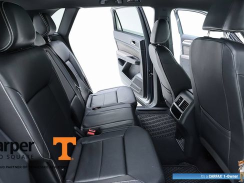 Used 2023 Volkswagen Atlas Cross Sport SE w/ Panoramic Sunroof Package FWD image 38