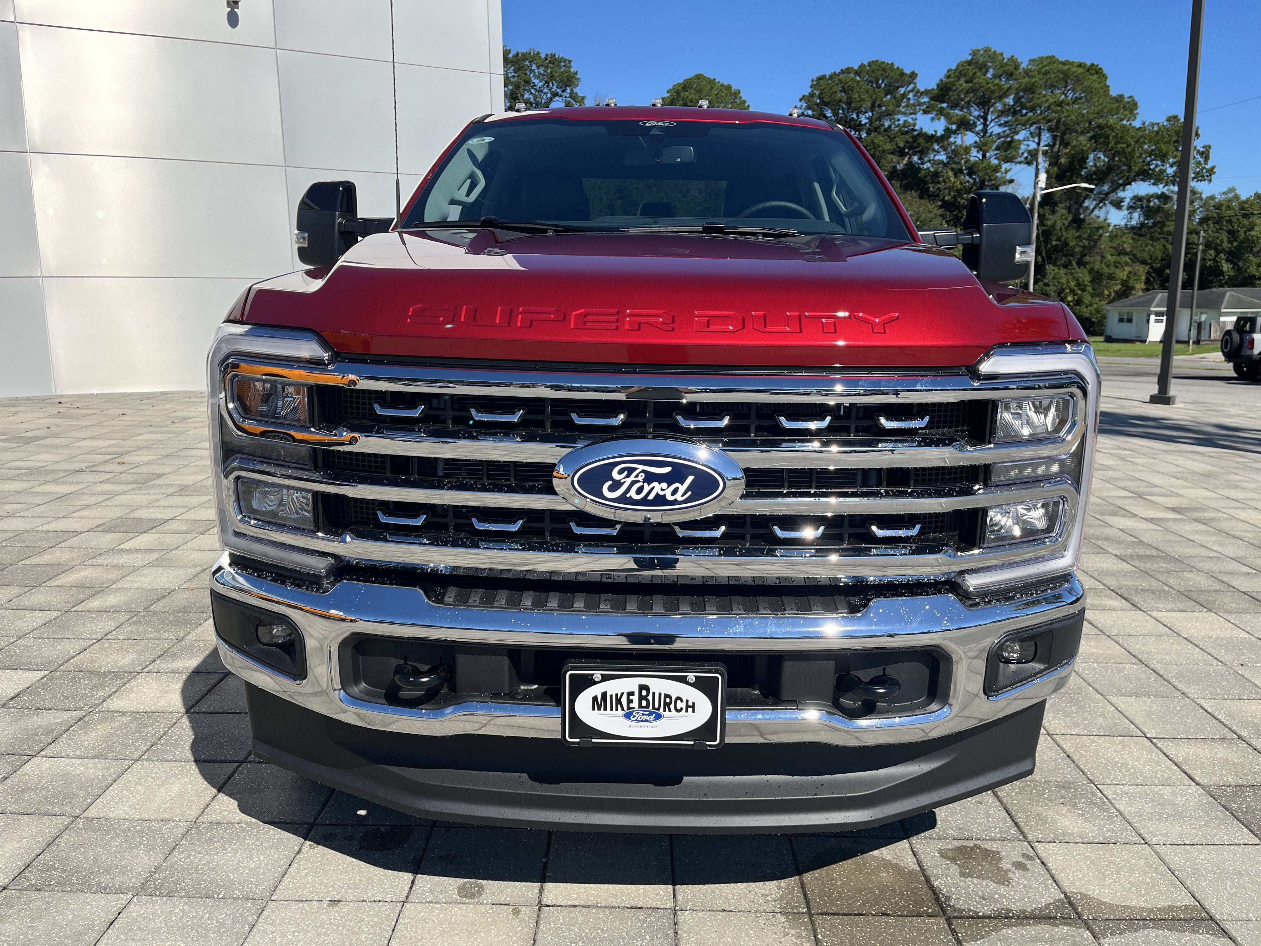 New 2027 Ford F350 Lariat w/ FX4 Off-Road Package AWD/4WD image 9