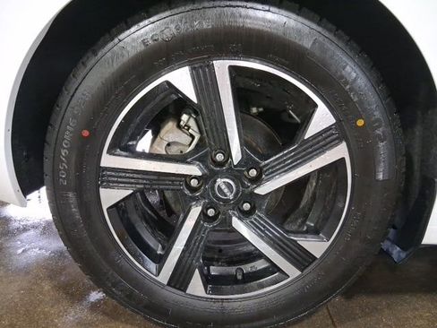 Used 2024 Nissan Sentra SV image 7