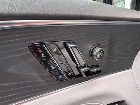 New 2025 Cadillac Lyriq Sport image 17