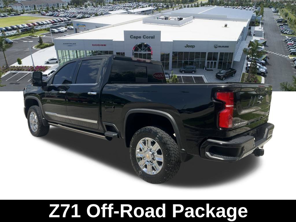 Used 2024 Chevrolet Silverado 3500 High Country w/ High Country Premium Package AWD/4WD image 9