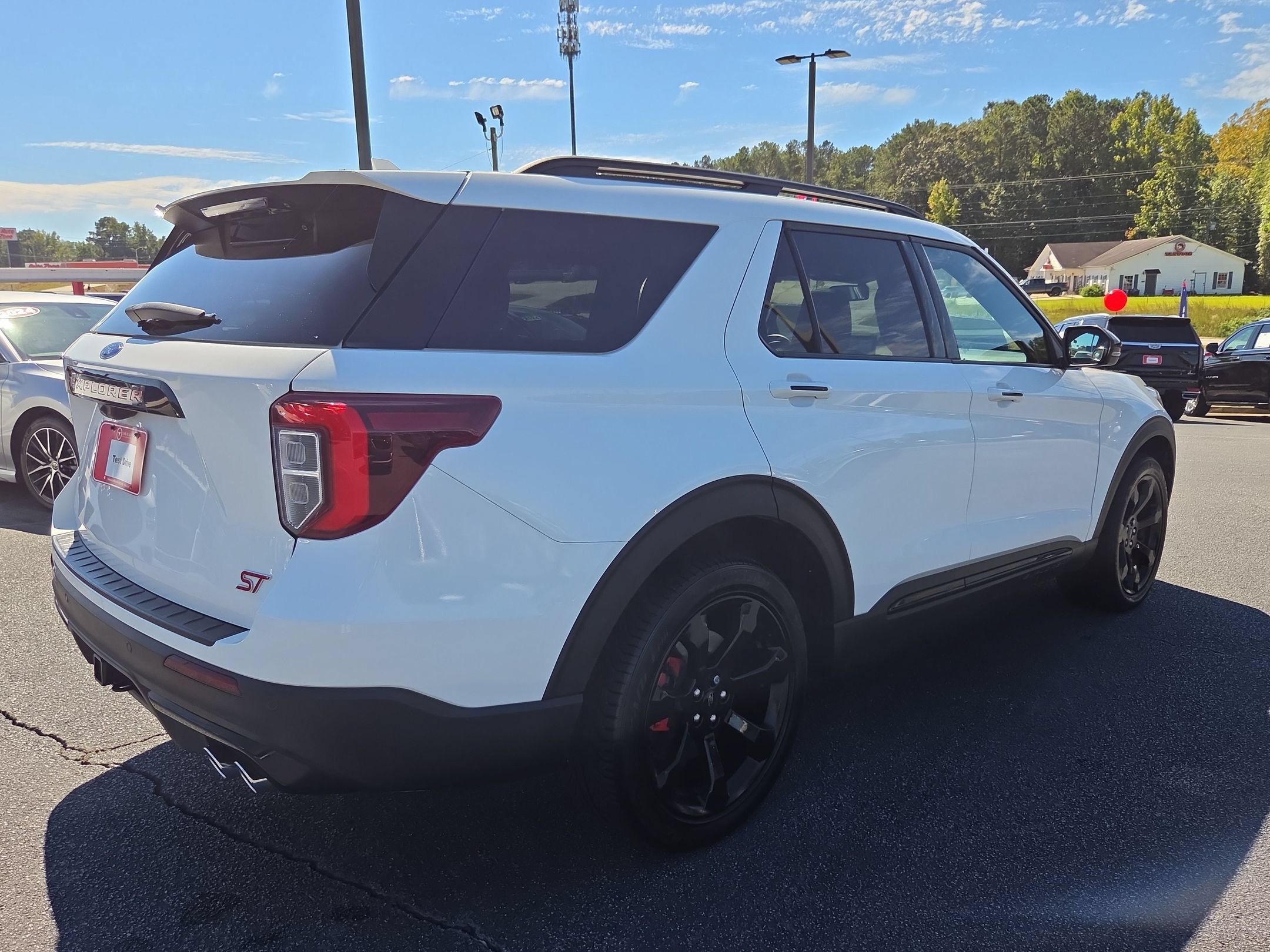 Used 2024 Ford Explorer ST w/ Equipment Group 401A AWD/4WD image 5