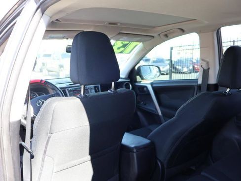 Used 2013 Toyota RAV4 XLE w/ Preferred Accessory Pkg FWD image 24