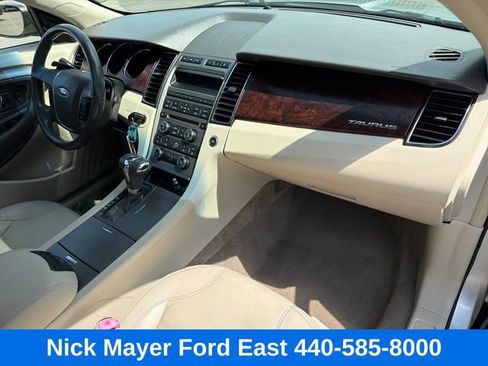 Used 2010 Ford Taurus SEL FWD image 14