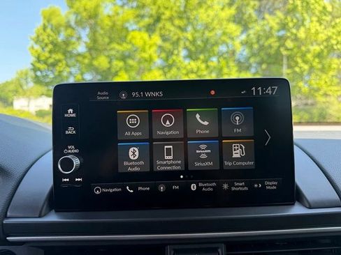 Used 2025 Honda Pilot Touring image 23