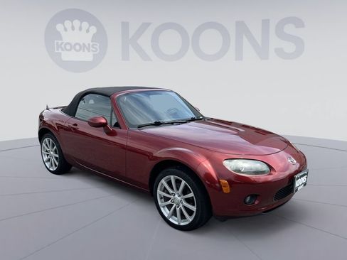 Used 2008 MAZDA MX-5 Miata Touring RWD image 10