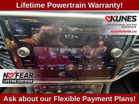 Used 2022 Volkswagen Atlas Cross Sport SEL Premium R-Line AWD/4WD image 17