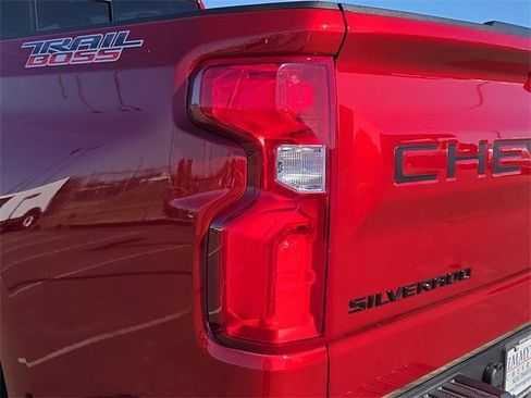 Used 2025 Chevrolet Silverado 1500 LT Trail Boss w/ Convenience Package II image 14