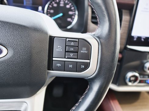 Used 2022 Ford Expedition Limited image 28