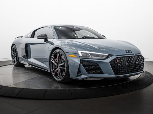 Used 2023 Audi R8 V10 performance AWD/4WD image 2