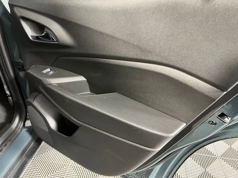 Used 2025 Chevrolet Trax LT image 29