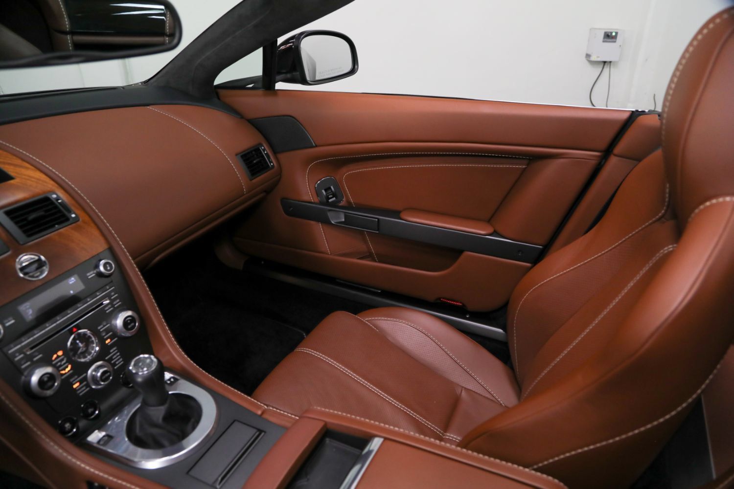 Used 2012 Aston Martin V8 Vantage N420 RWD image 38