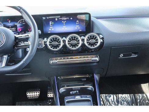 Certified 2025 Mercedes-Benz GLA 250 4MATIC image 13