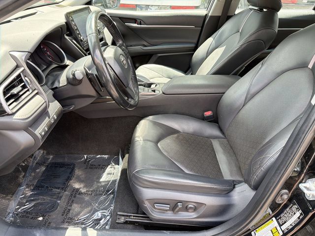 Used 2023 Toyota Camry XSE FWD image 15