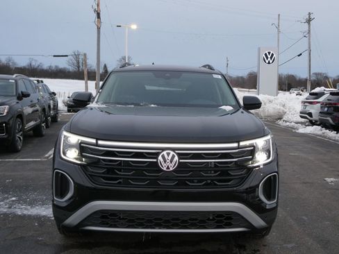 New 2026 Volkswagen Atlas Peak Edition AWD/4WD image 15