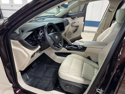 Certified 2022 Buick Envision Avenir w/ Technology Package II image 15