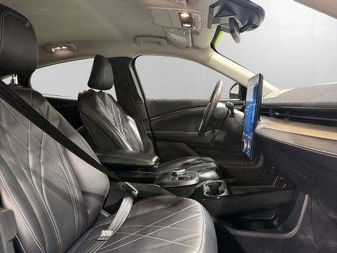 Used 2021 Ford Mustang Mach-E Select image 14