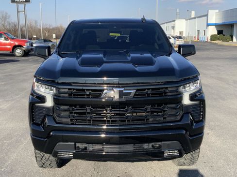 Used 2022 Chevrolet Silverado 1500 LT Trail Boss w/ LPO, Dark Essentials Package image 3