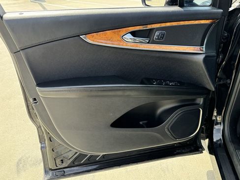 Used 2016 Lincoln MKX Select image 33