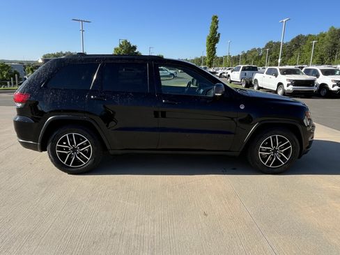 Used 2021 Jeep Grand Cherokee Trailhawk w/ Trailhawk Luxury Group image 9