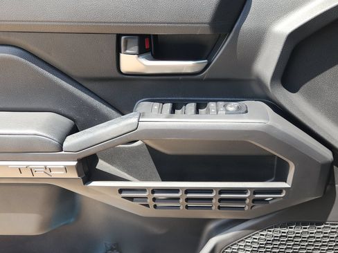 Used 2024 Toyota Tacoma TRD Sport RWD image 27