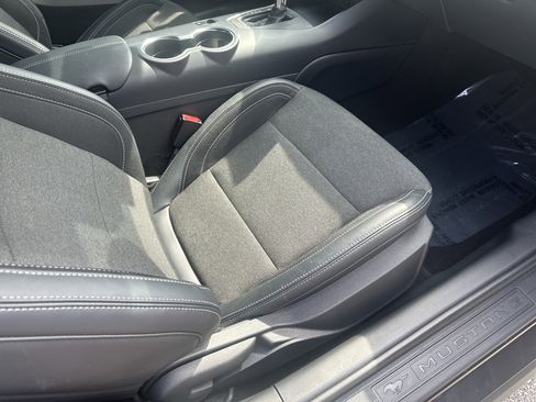 Used 2024 Ford Mustang Coupe image 21