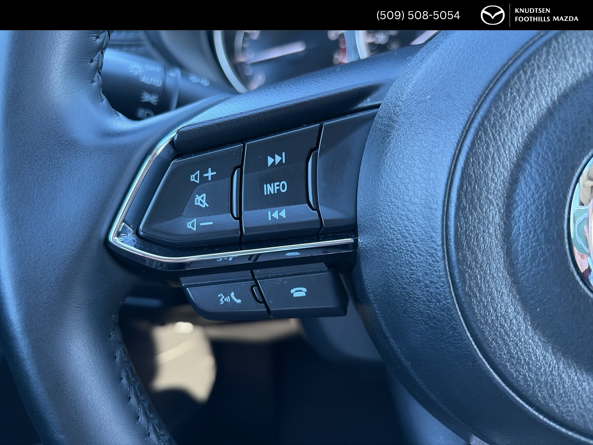 Used 2025 MAZDA CX-5 AWD 2.5 S w/ Preferred Package image 23