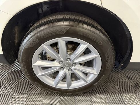 Used 2024 Acura RDX SH-AWD image 19