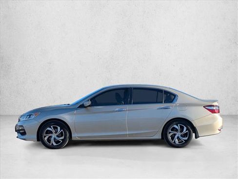 Used 2016 Honda Accord LX image 9