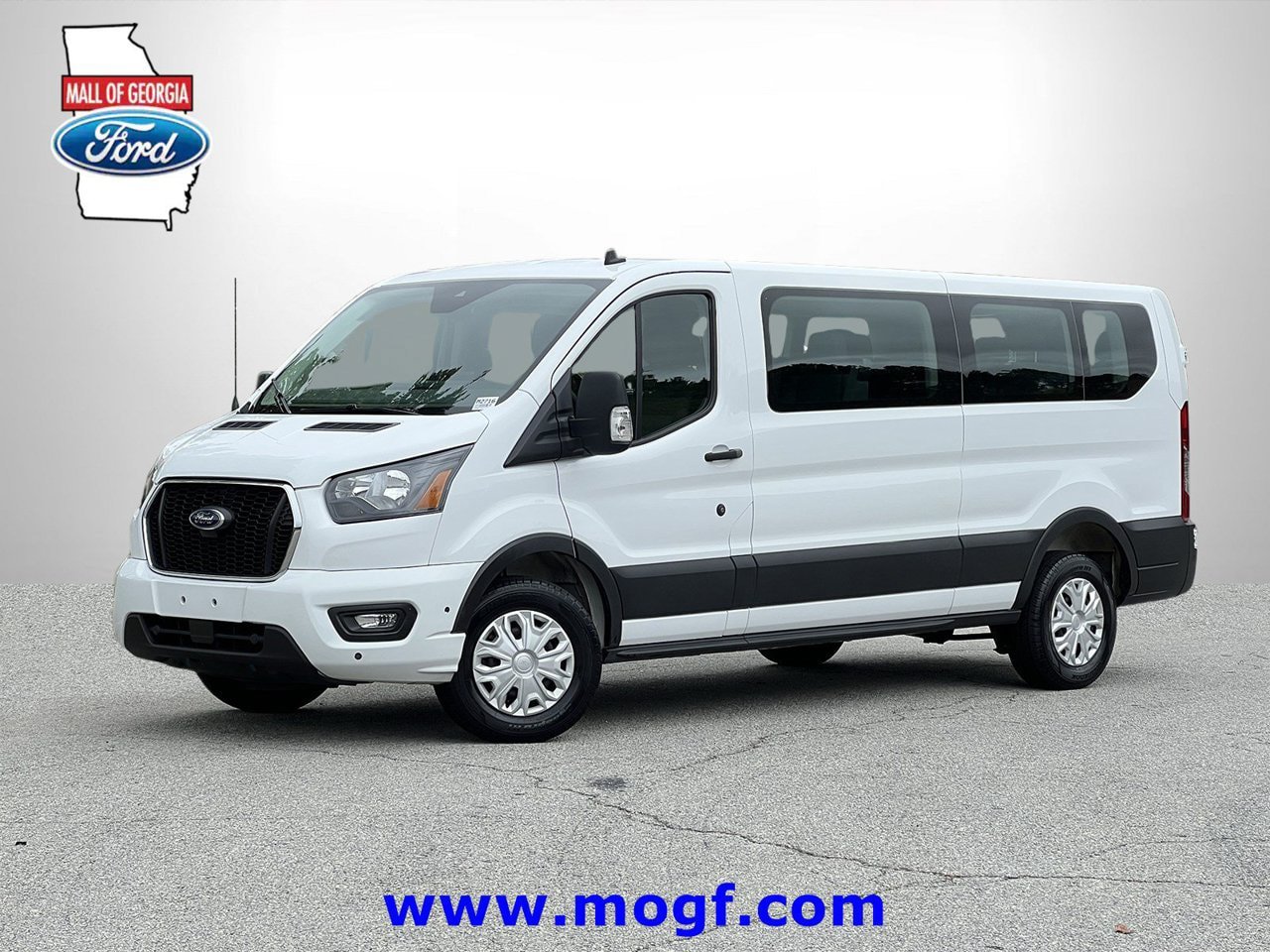 Used 2025 Ford Transit 350 XLT RWD image 1