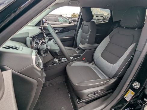 New 2026 Chevrolet TrailBlazer LT w/ Convenience Package FWD image 4